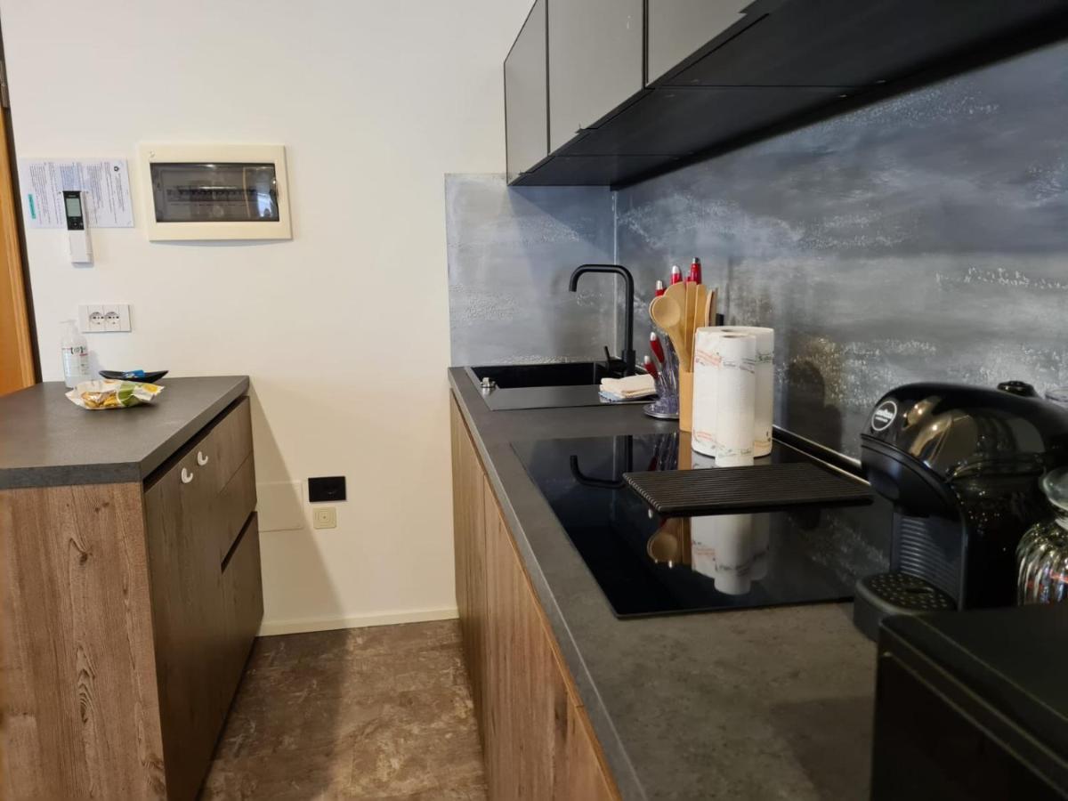 Infinite Blue Apartment Riva del Garda Exterior photo